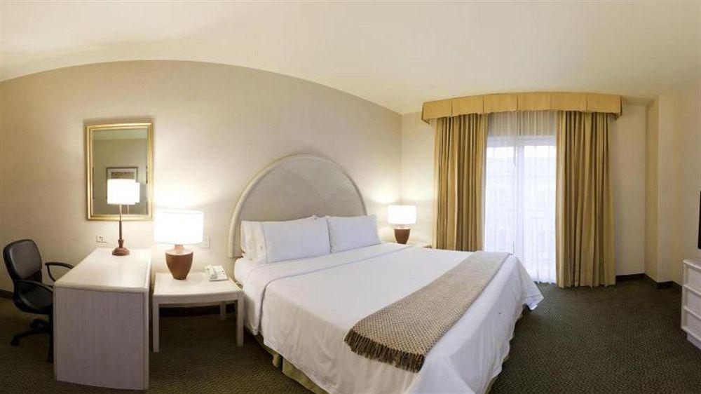 Holiday Inn Express Torreon By Ihg מראה חיצוני תמונה