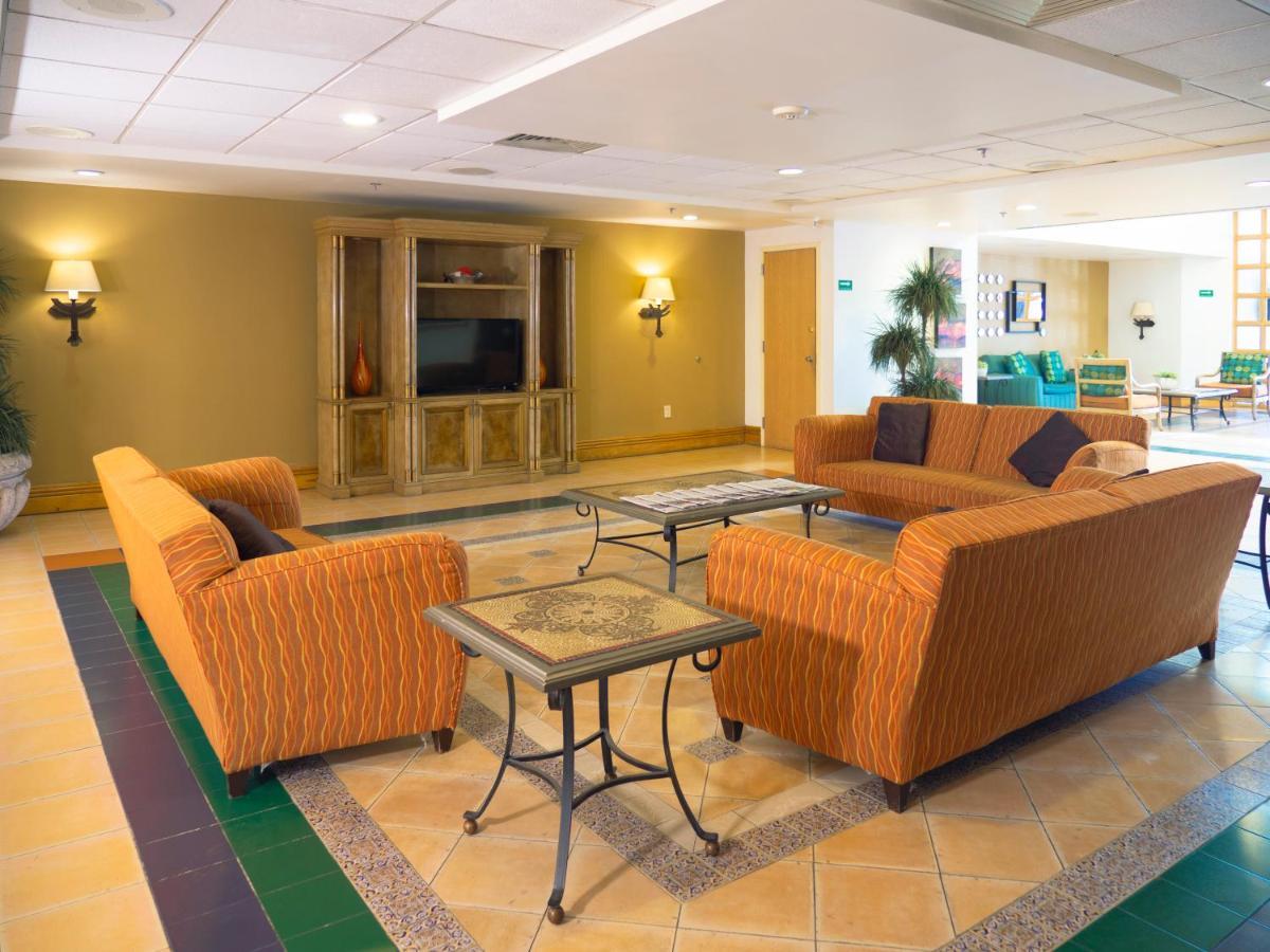 Holiday Inn Express Torreon By Ihg מראה חיצוני תמונה