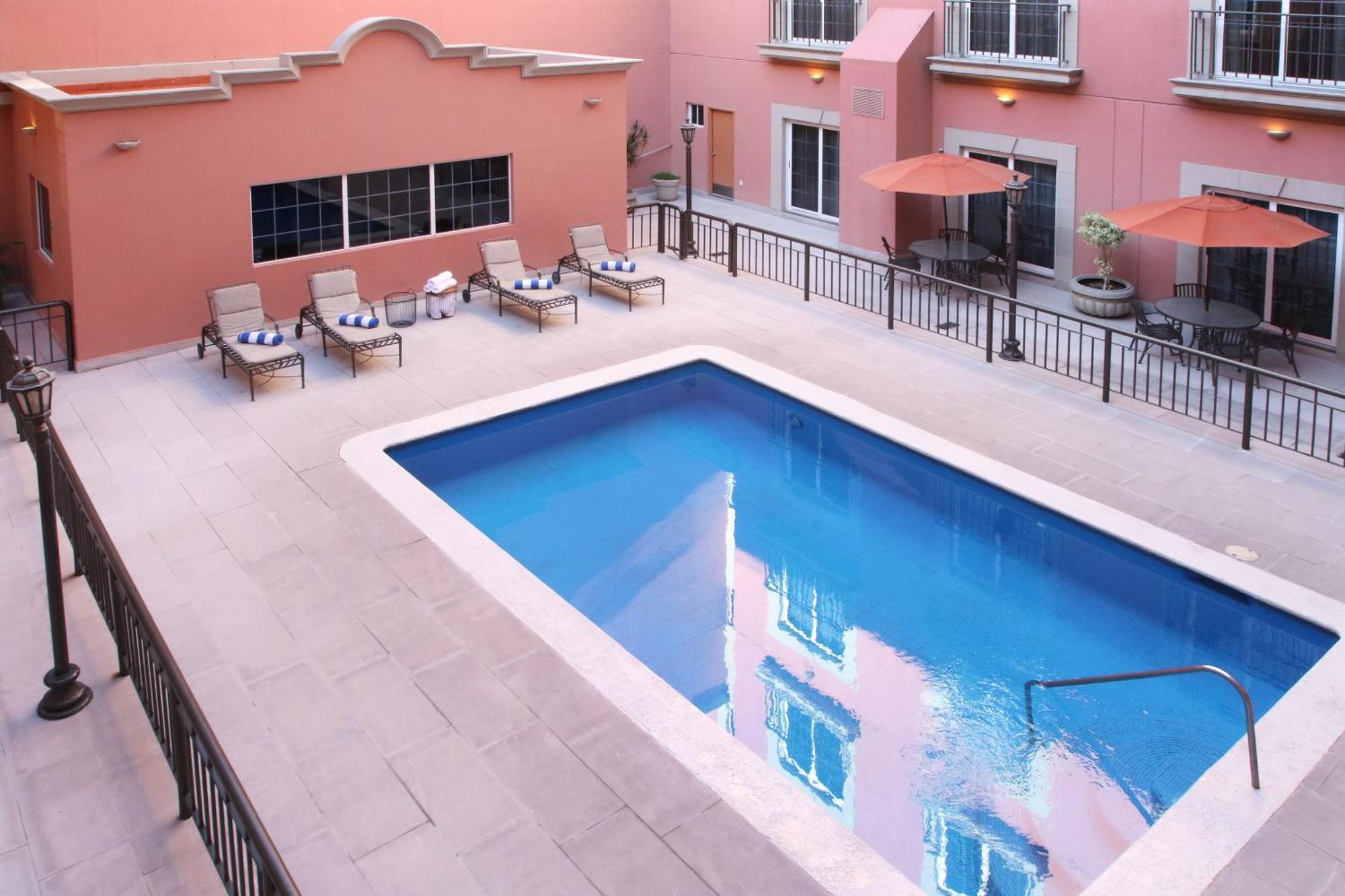 Holiday Inn Express Torreon By Ihg מראה חיצוני תמונה